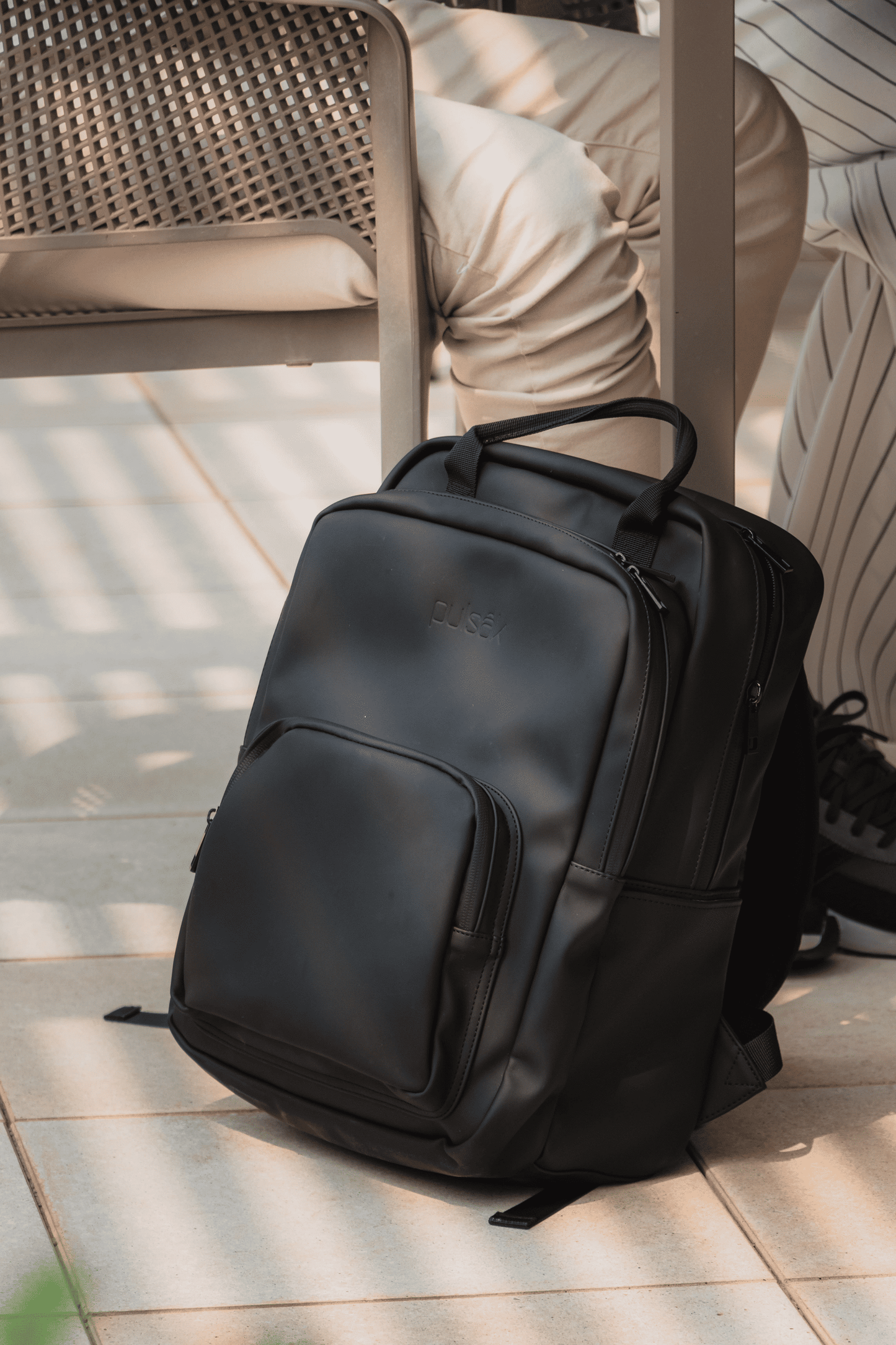 Essential Bag Black
