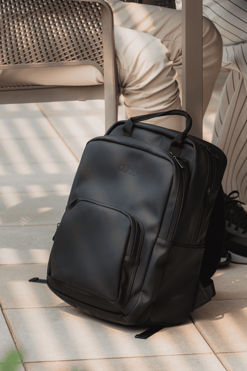 Essential Bag Black